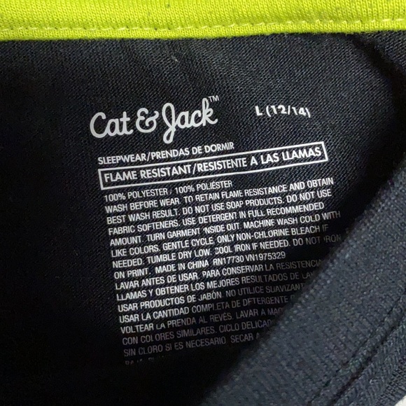 Pajama set - Picture 2 of 2